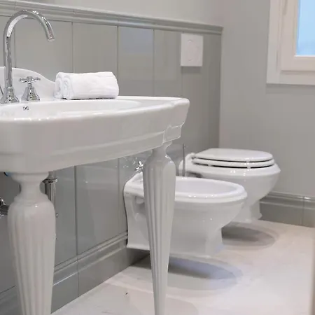 Genteel Giraldi * 佛罗伦萨